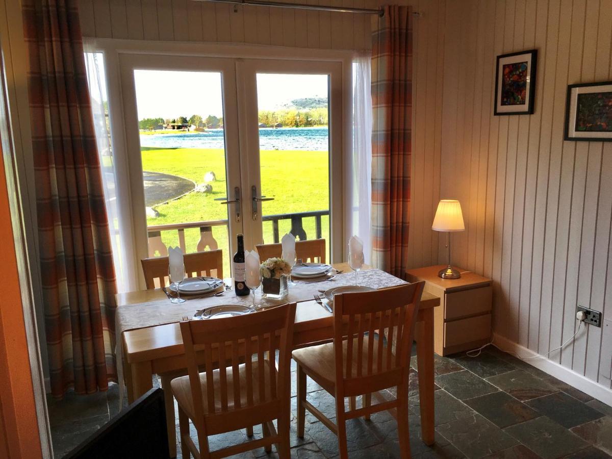 Tegid Lodge- Pine Lake Resort Carnforth Bagian luar foto